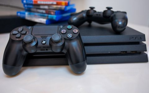 Migliori controller PS4: guida a joystick e scuf per PlayStation 4