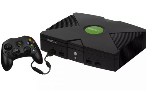 Xbox e Halo compiono 20 anni, la prima console Microsoft