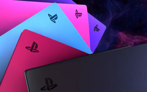 PlayStation 5: nel 2022 cover e DualSense in nuovi colori